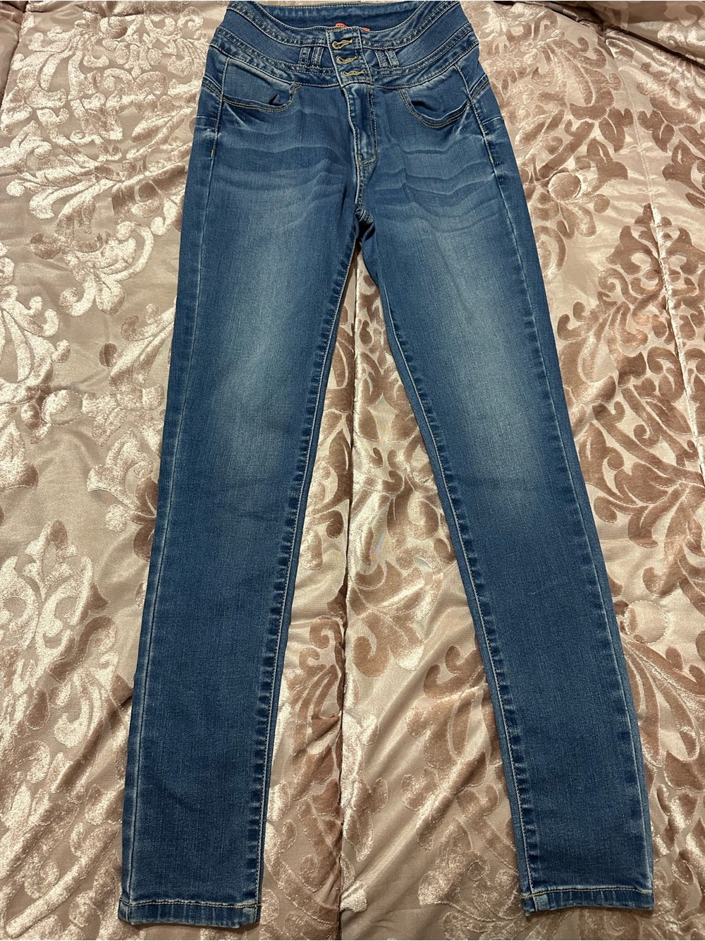 Dark Blue High-Rise Skinny Jeans for Women (Size 3/26)